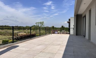 Casa-Estrenar-venta-4 amb-dependencia -Araucarias-Losa radiante-Puertos del Lago-Maschwitz-Escobar