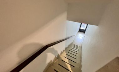 Vendo Local en planta baja y casa en planta alta zona tribunales