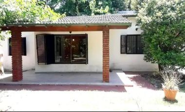 Casa en venta - 3 Dormitorios 2 Baños - 4.540Mts2 - Moreno