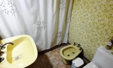 VENTA DE CASA 4 AMBIENTES