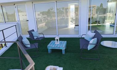Casa en venta - 3 Dormitorios 3 Baños - 600Mts2 - Berisso