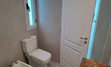 Casa en venta - 3 Dormitorios 3 Baños - 600Mts2 - Berisso