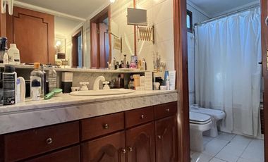 Venta de Departamento 4 ambientes con cochera y baulera en Quilmes