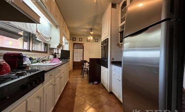 Venta de Departamento 4 ambientes con cochera y baulera en Quilmes