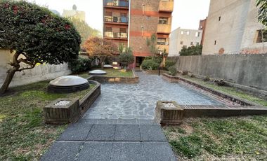 Venta de Departamento 4 ambientes con cochera y baulera en Quilmes