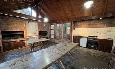 Venta de Departamento 4 ambientes con cochera y baulera en Quilmes