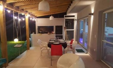 Costa Esmeralda - Casa en venta en barrio Golf 2