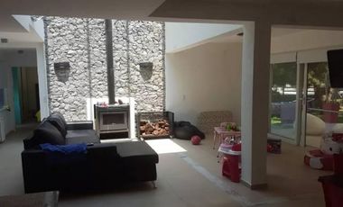 Costa Esmeralda - Casa en venta en barrio Golf 2