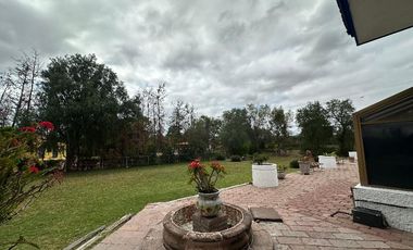 Encantadora Propiedad con Potencial en Valle Verde