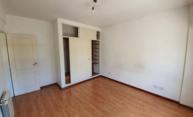 Departamento 3 ambientes con cochera Lanús Oeste