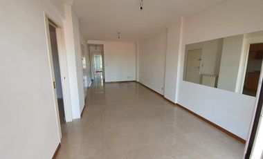 Departamento 3 ambientes con cochera Lanús Oeste
