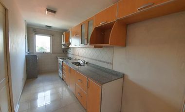 Departamento 3 ambientes con cochera Lanús Oeste