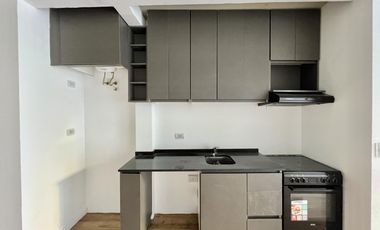 Monoambiente con patio en PLANTA BAJA En VENTA!