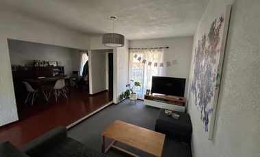 Amplio duplex de 148 m2, 1 cuadra de Dardo Rocha y Av Santa Fe, patio y amplia terraza c/parrilla