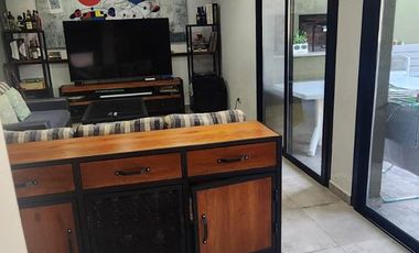 Casa 4 ambientes con pileta climatiza en venta - Quilmes residencial