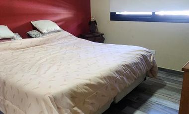 Casa 4 ambientes con pileta climatiza en venta - Quilmes residencial