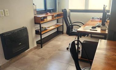 Casa 4 ambientes con pileta climatiza en venta - Quilmes residencial