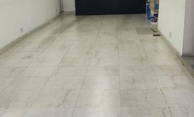 Casa 4 ambientes con pileta climatiza en venta - Quilmes residencial