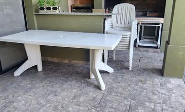 Casa 4 ambientes con pileta climatiza en venta - Quilmes residencial