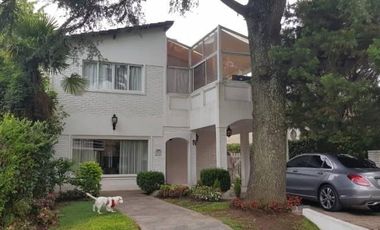 CASA EN VENTA EN COUNTRY MASCHWITZ CLUB - MAROTO PROPIEDADES