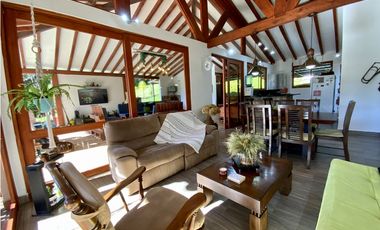 Finca Independiente Via San Antonio (Rionegro)