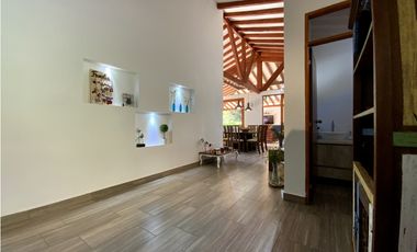 Finca Independiente Via San Antonio (Rionegro)