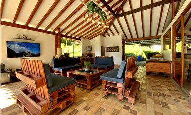 Finca Independiente Via San Antonio (Rionegro)