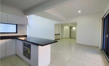 Casa Campestre En Venta En Conjunto Cerrado Chinauta