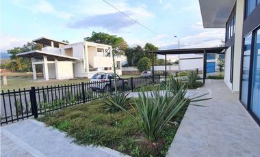 Casa Campestre En Venta En Conjunto Cerrado Chinauta