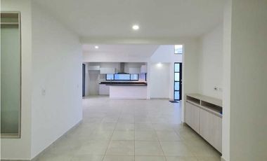 Casa Campestre En Venta En Conjunto Cerrado Chinauta