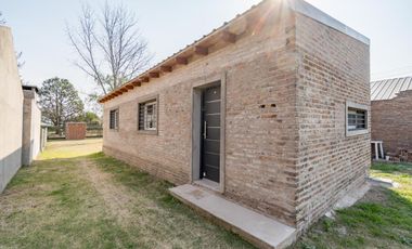 VENTA - Casa - 2 Dormitorios - A Estrenar - Pueblo Esther