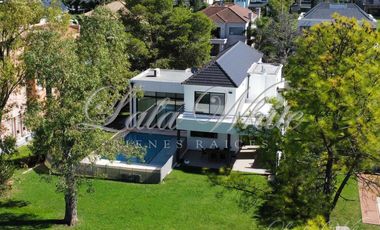 Casa en venta en Saint Thomas Este, Canning