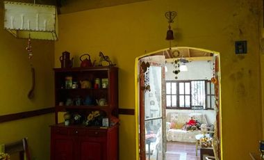 CASA SOBRE CALLE PRINCIPAL - MINISTRO RIVADAVIA