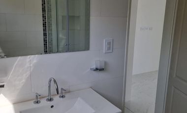 EXCELENTE PROPIEDAD EN VENTA 4amb EN BARRIO PRIVADO LAGOS DE CANNING 1