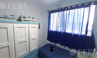 Venta casa 5 ambientes con patio con parrilla y terraza en Wilde (30667)