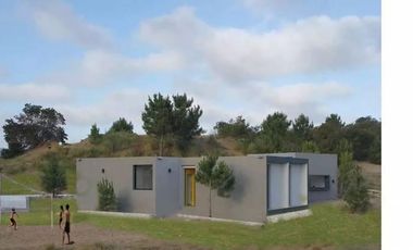 Costa Esmeralda - Casa en venta en barrio ecuestre