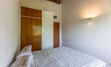 VENTA  FLORIDA CASA DE 3 DORM.PLAYROOM  PILETA  JARDIN  TERRENO DOBLE