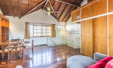 VENTA  FLORIDA CASA DE 3 DORM.PLAYROOM  PILETA  JARDIN  TERRENO DOBLE