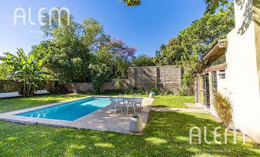 Casa tipo chalet inglés en José Marmol - IMPECABLE