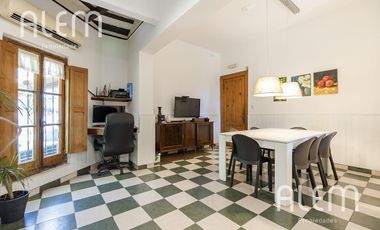 Casa tipo chalet inglés en José Marmol - IMPECABLE