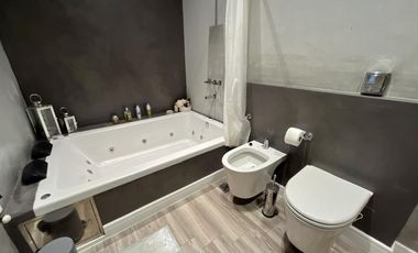 Casa con Piscina en Barrio Parque Las Picadas