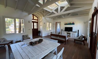 Casa en alquiler temporal  Diciembre  / Febrero 2025 y venta Costa Esmeralda Barrio Deportiva 9545