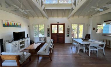 Casa en alquiler temporal  Diciembre  / Febrero 2025 y venta Costa Esmeralda Barrio Deportiva 9545