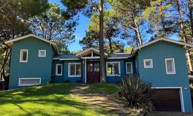 Casa en alquiler temporal  Diciembre  / Febrero 2025 y venta Costa Esmeralda Barrio Deportiva 9545