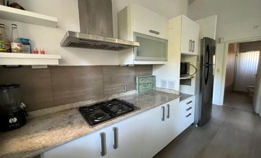 Casa en alquiler temporal  Diciembre  / Febrero 2025 y venta Costa Esmeralda Barrio Deportiva 9545