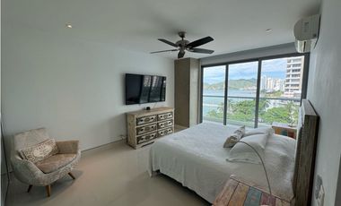 IMPONENTE APARTAMENTO EN PRIMERA LINEA PLAYA