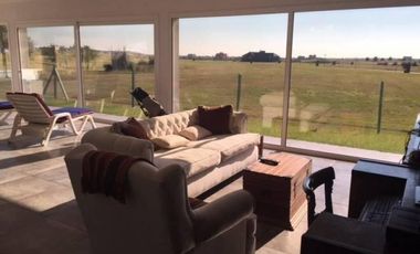 CASA EN VENTA EN BARRIO EL CANTON  – MAROTO PROPIEDADES