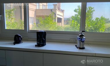 CASA EN VENTA EN BARRIO EL CANTON  – MAROTO PROPIEDADES