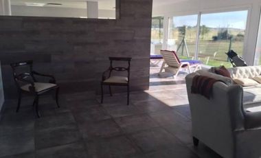 CASA EN VENTA EN BARRIO EL CANTON  – MAROTO PROPIEDADES