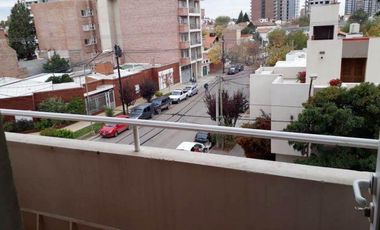 Venta Depto céntrico 2 dorm. c/ cochera, Neuquén